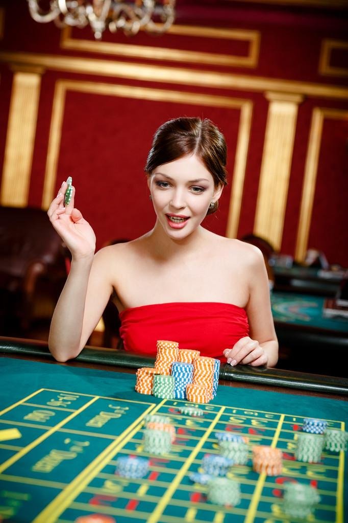 wk77 table games and arcade titles visible in the game lobby interface for Philippines users